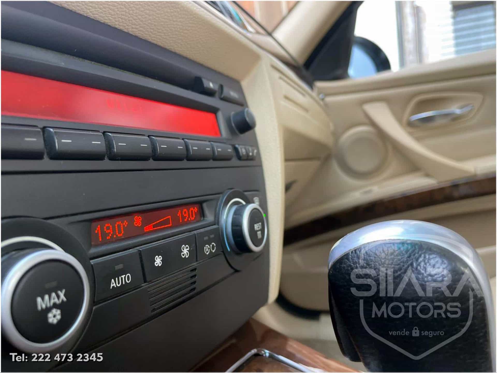 Bmw Serie 3 325i Premium 2007 - Foto 16