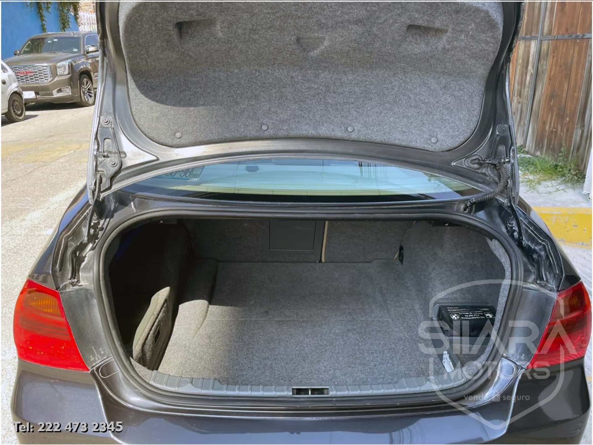 Bmw Serie 3 325i Premium 2007 - Foto 28