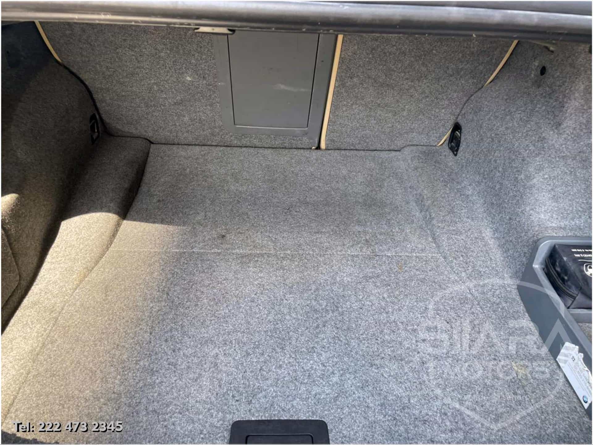 Bmw Serie 3 325i Premium 2007 - Foto 29
