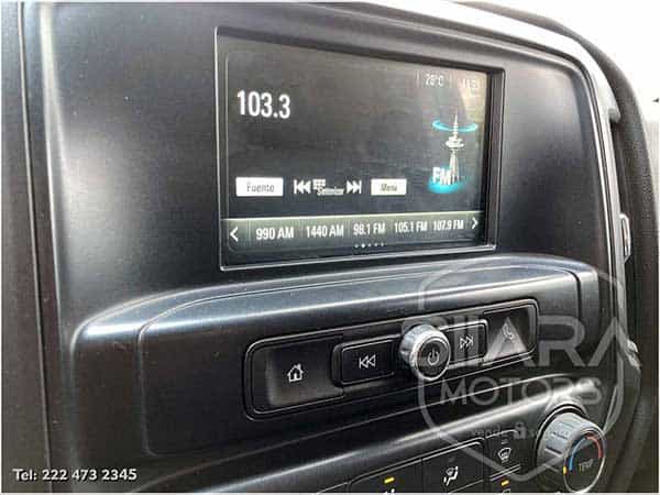 Chevrolet Silverado 1500 2018 - Foto 18