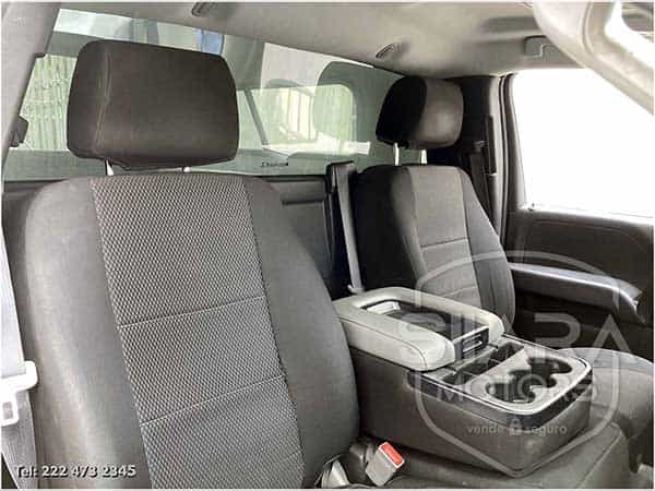 Chevrolet Silverado 1500 2018 - Foto 24