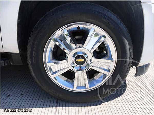 Chevrolet Suburban 2010 - Foto 10