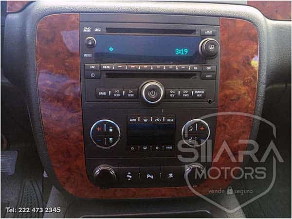 Chevrolet Suburban 2010 - Foto 17