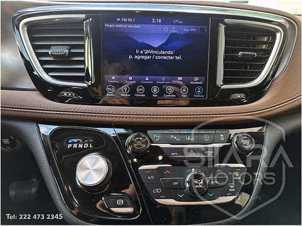 Chrysler Pacífica Limited Pltinum V6 2018 - Foto 17