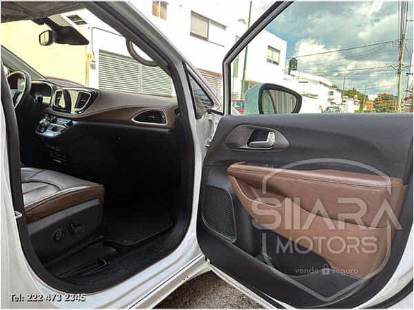 Chrysler Pacífica Limited Pltinum V6 2018 - Foto 21