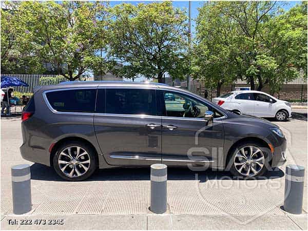 Chrysler Pacífica Limited V6 2017 - Foto 8