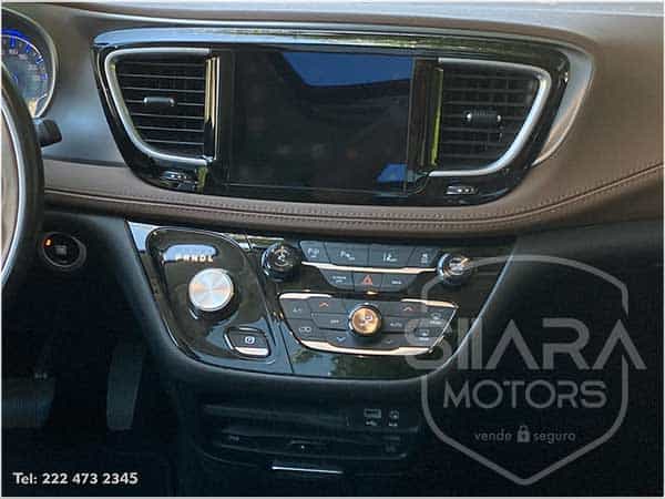 Chrysler Pacífica Limited V6 2017 - Foto 17