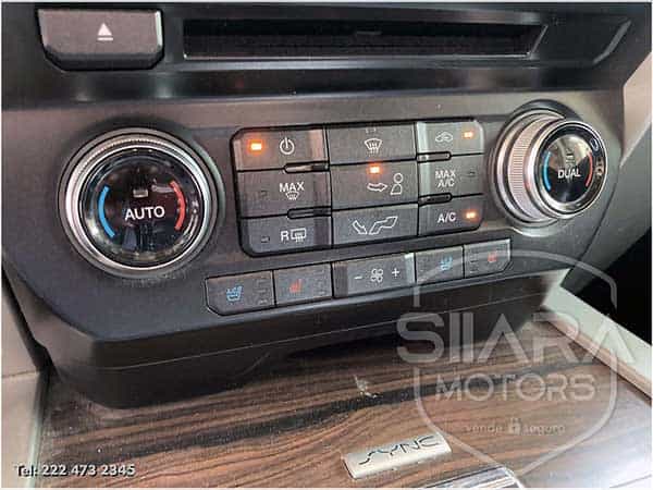 Ford F15 Lariat Doble cabina 2015 - Foto 18