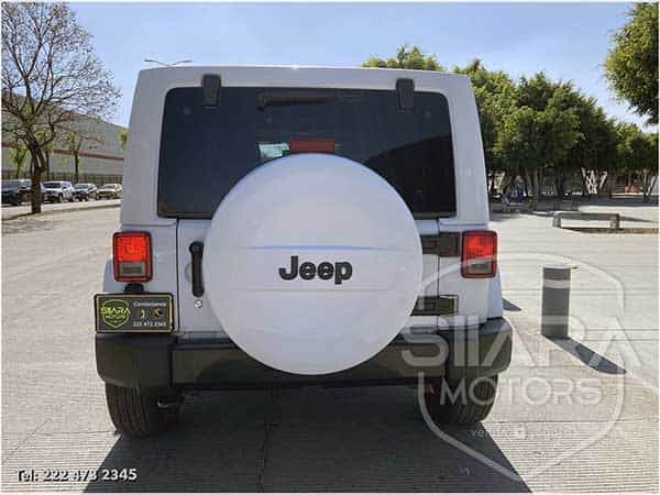 Jeep Wrangler Unlimited Sahara 2014 - Foto 6