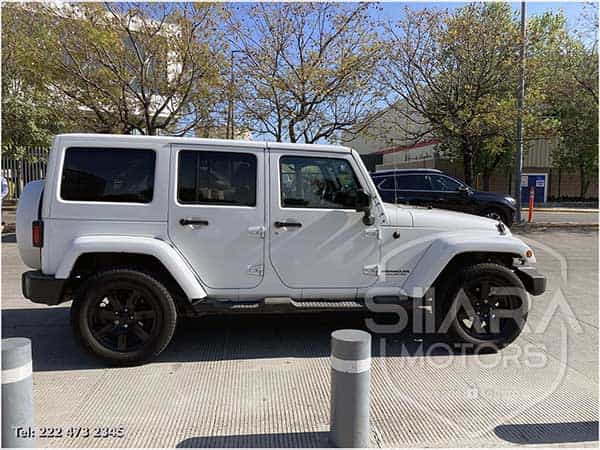 Jeep Wrangler Unlimited Sahara 2014 - Foto 8