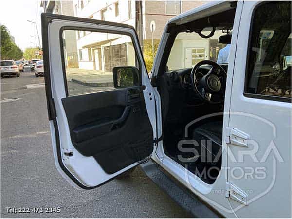 Jeep Wrangler Unlimited Sahara 2014 - Foto 10