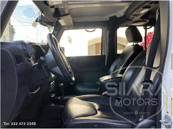 Jeep Wrangler Unlimited Sahara 2014 - Foto 12