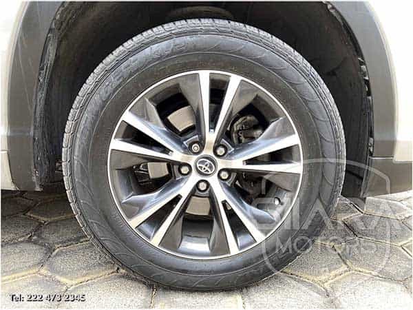 Toyota Highlander LE 2018 - Foto 9