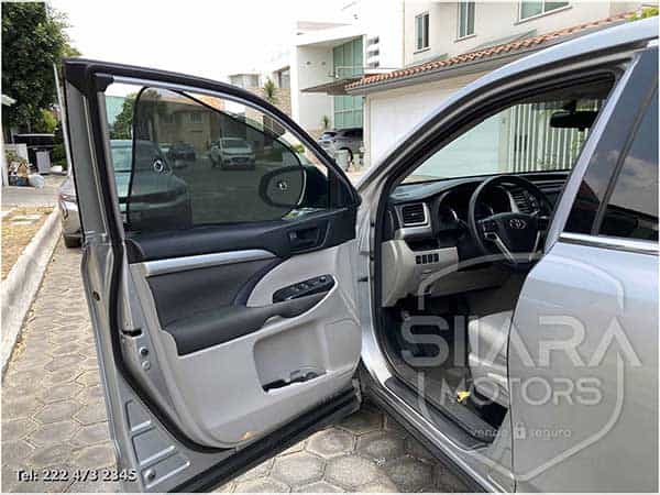 Toyota Highlander LE 2018 - Foto 11