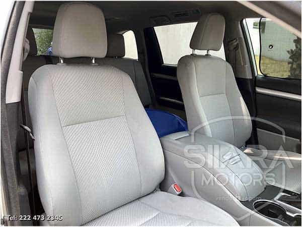 Toyota Highlander LE 2018 - Foto 22