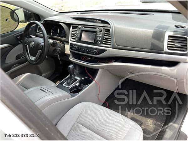 Toyota Highlander LE 2018 - Foto 23