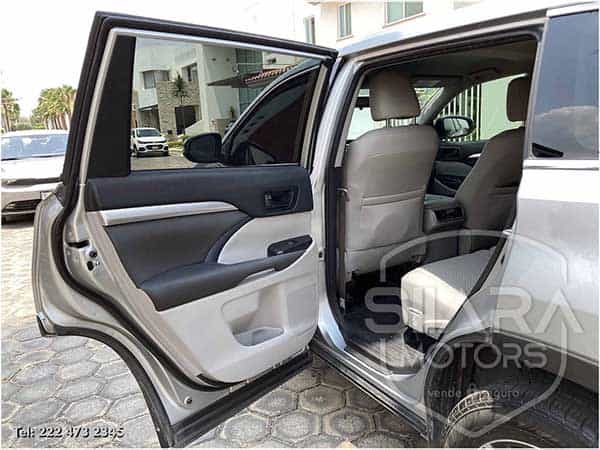 Toyota Highlander LE 2018 - Foto 27