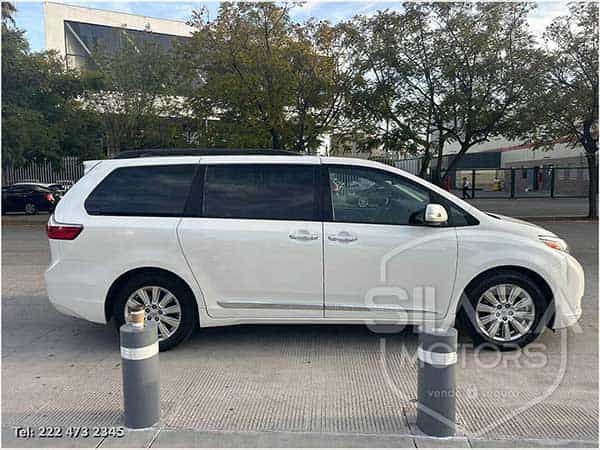Toyota Sienna Limited 2017 - Foto 8