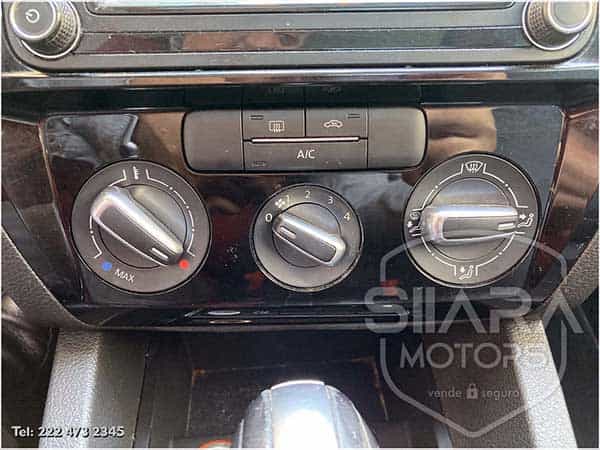 Volkswagen Jetta Sportline 2016 - Foto 18