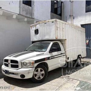 Dodge Ram 1500 ST Mudancita <br> 2010
