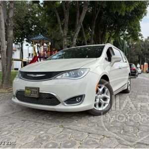 Chrysler Pacífica Limited V6 <br> 2019